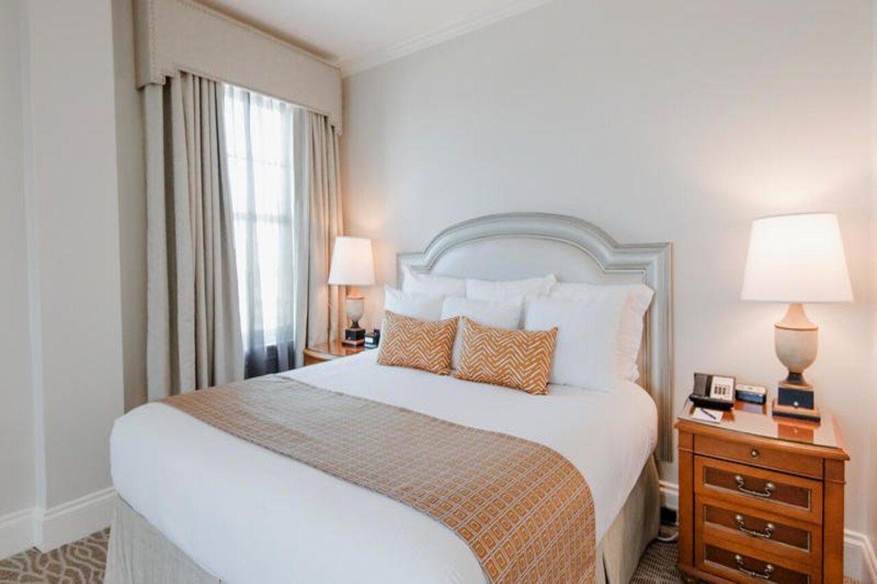 דאלאס Warwick Melrose Hotel מראה חיצוני תמונה
